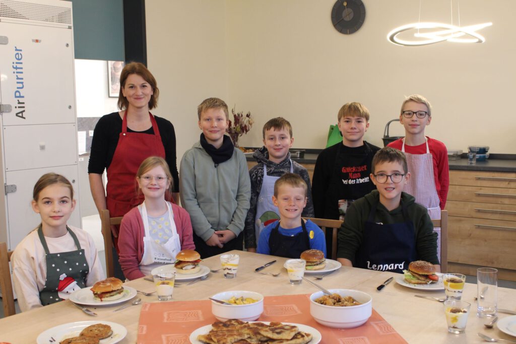 „F(r)isch auf den Tisch!“ – Kochkurs für Kinder - Erlebnis Fisch im ...